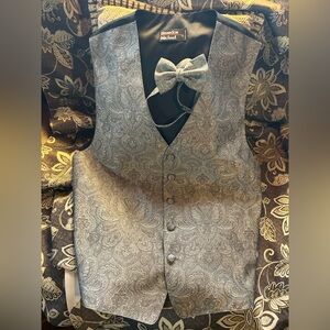 Elegant BRANDON MICHAEL Paisley Vest and Bow Tie Set